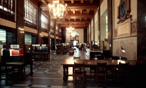 Interior of Life Sciences Library.